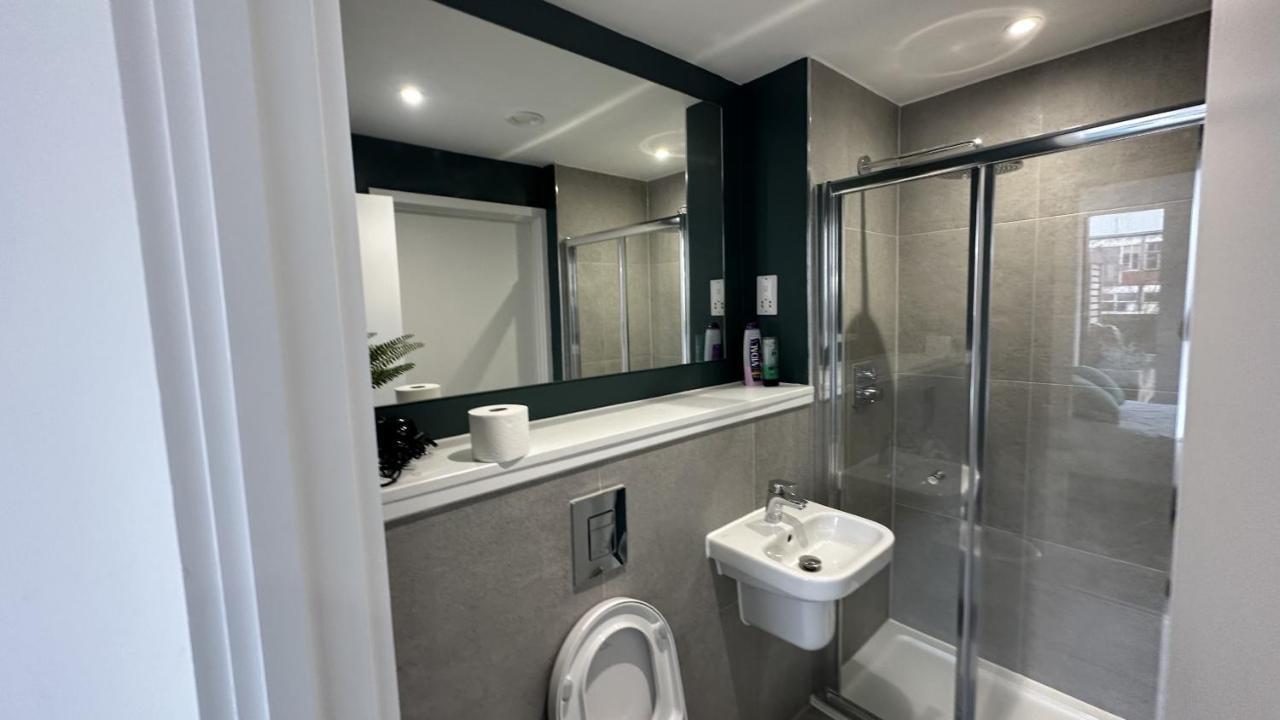 Lux Livin' Apartments - Luxury 2 Bed Apartment With Sky Garden Manchester Exteriör bild