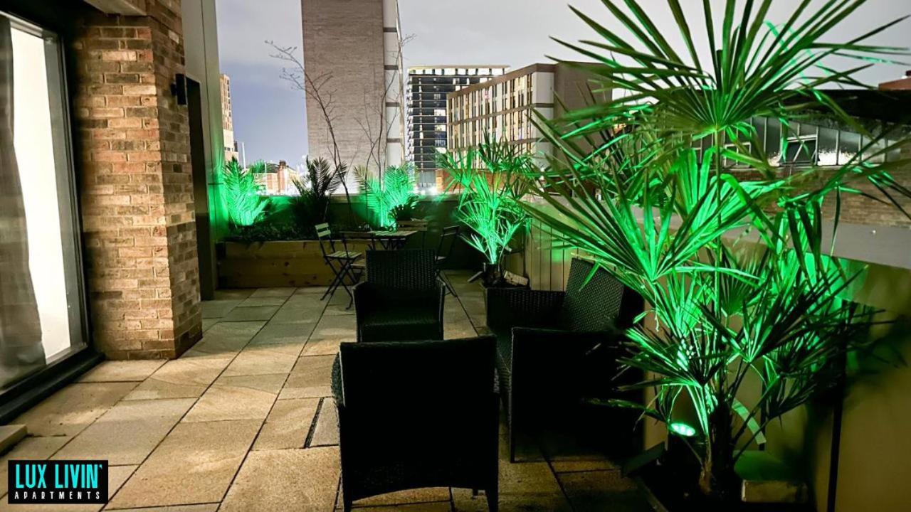 Lux Livin' Apartments - Luxury 2 Bed Apartment With Sky Garden Manchester Exteriör bild