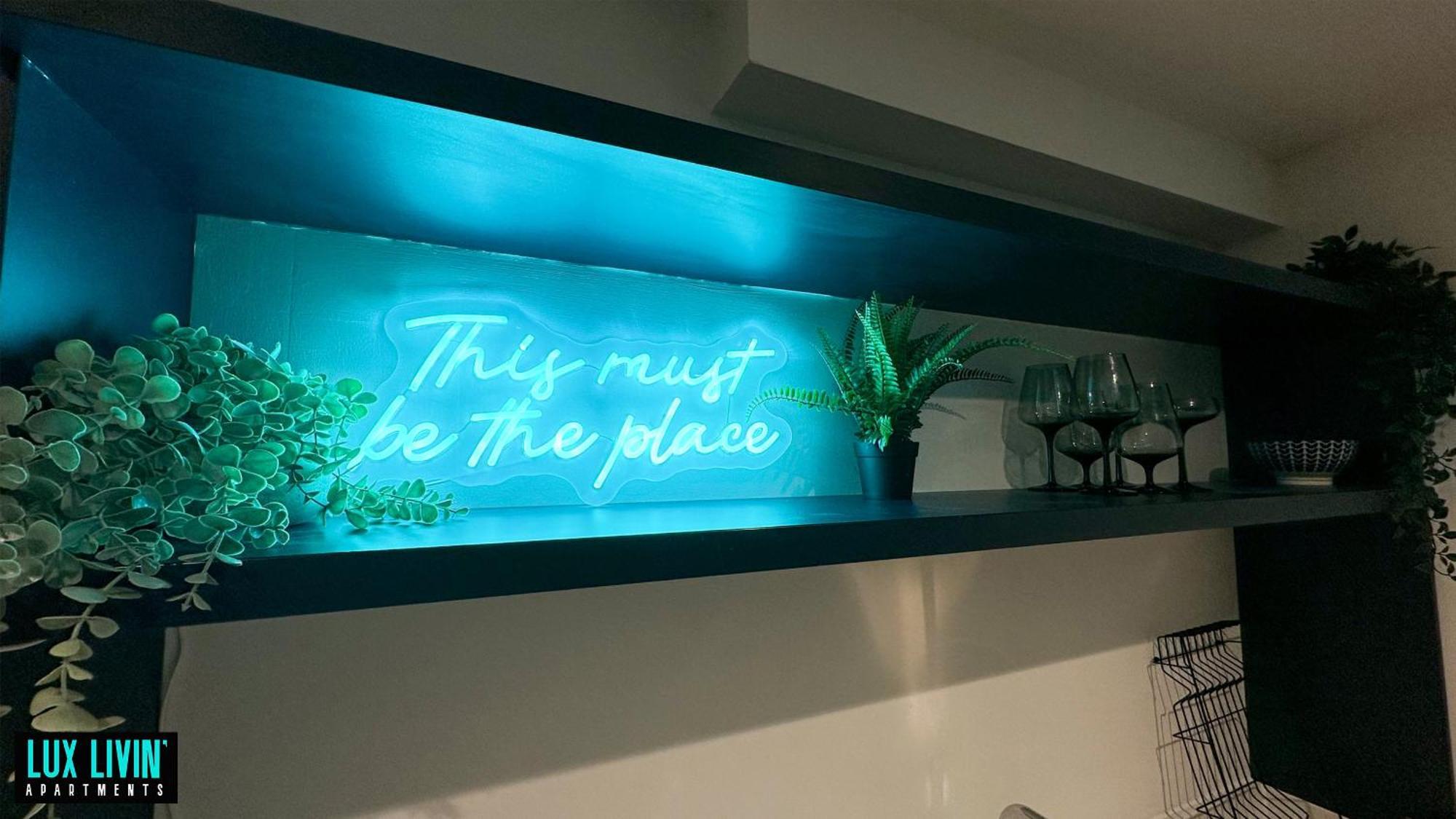 Lux Livin' Apartments - Luxury 2 Bed Apartment With Sky Garden Manchester Rum bild