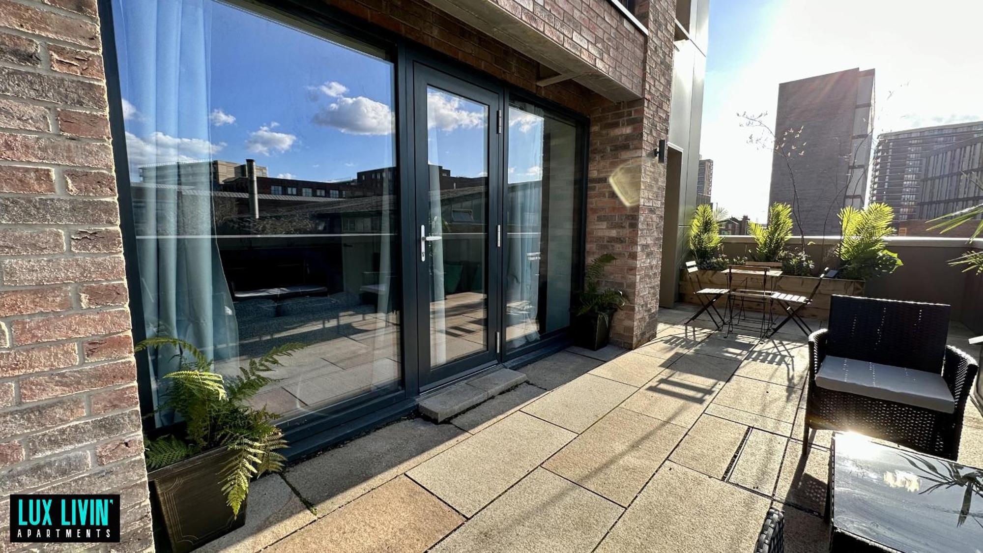 Lux Livin' Apartments - Luxury 2 Bed Apartment With Sky Garden Manchester Rum bild
